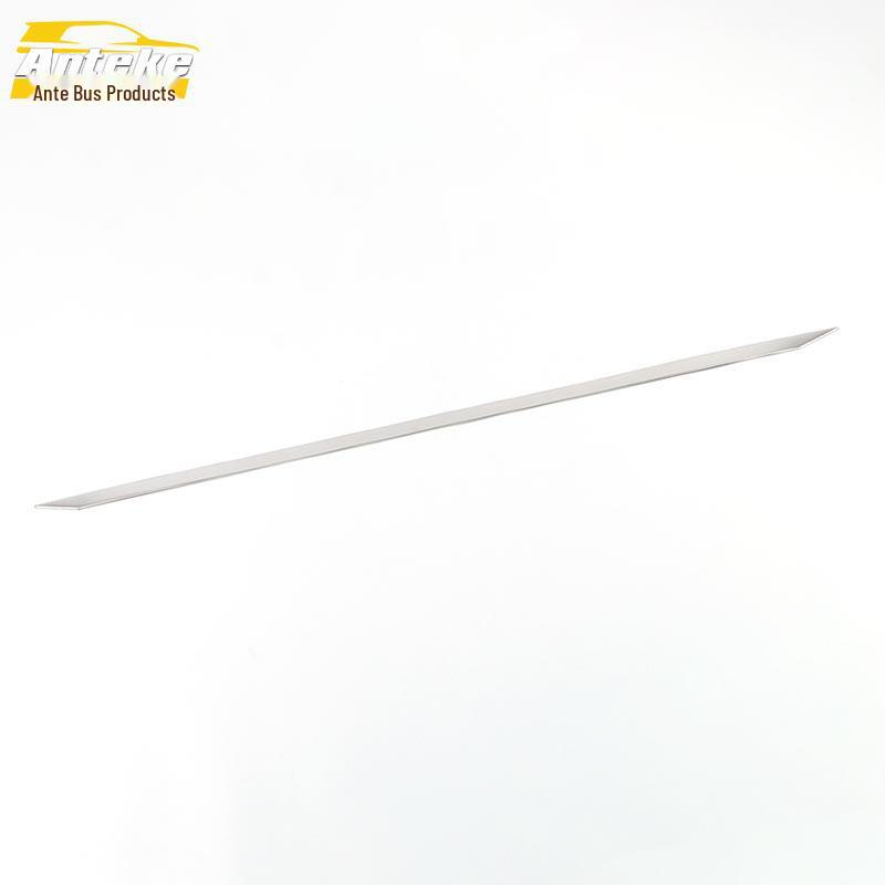 

Совместимо с 21 Haval H6 3-го поколения Задняя отделка: Декоративная наклейка на бампер с яркой полосой на дверь багажника.