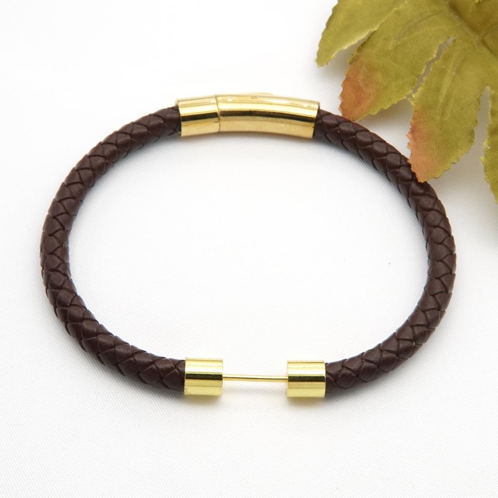 Edelstahl Ein-Wort-Schnalle Lederarmband Geflochtenes Lederseil Magnetverschluss Armband Perlen Handseil Exquisites Partnerarmband