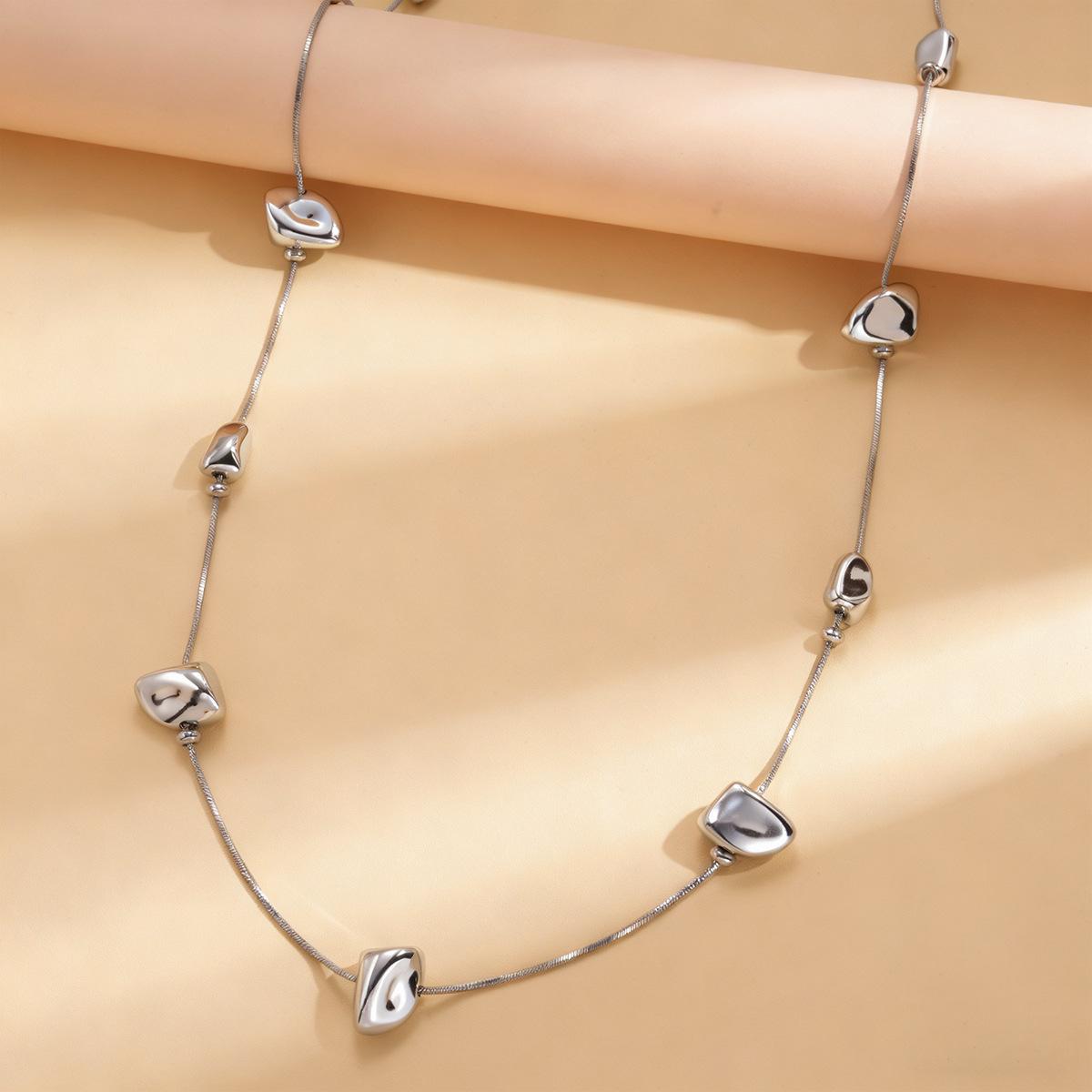 Геометрическая неправильность, квадратный твист, многослойная цепочка-свитер, холодный ветер, сексуальное ожерелье