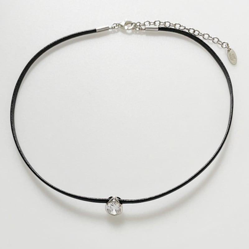 August Harmony Oval Crystal Leather Choker