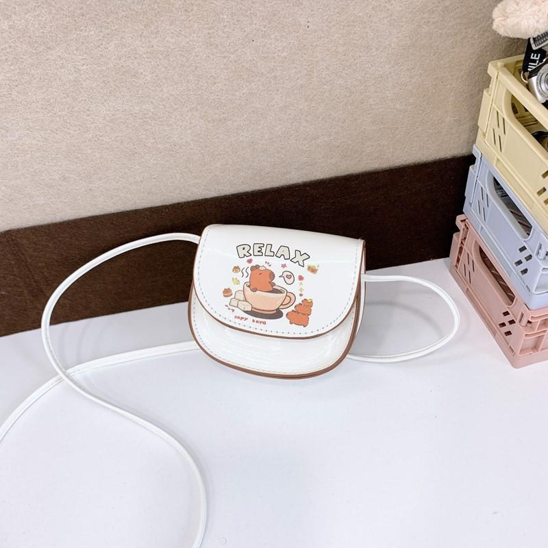 

Capybara Pattern Print Kids Shoulder Bag With Breathable Pu Material For Daily Use Coffee