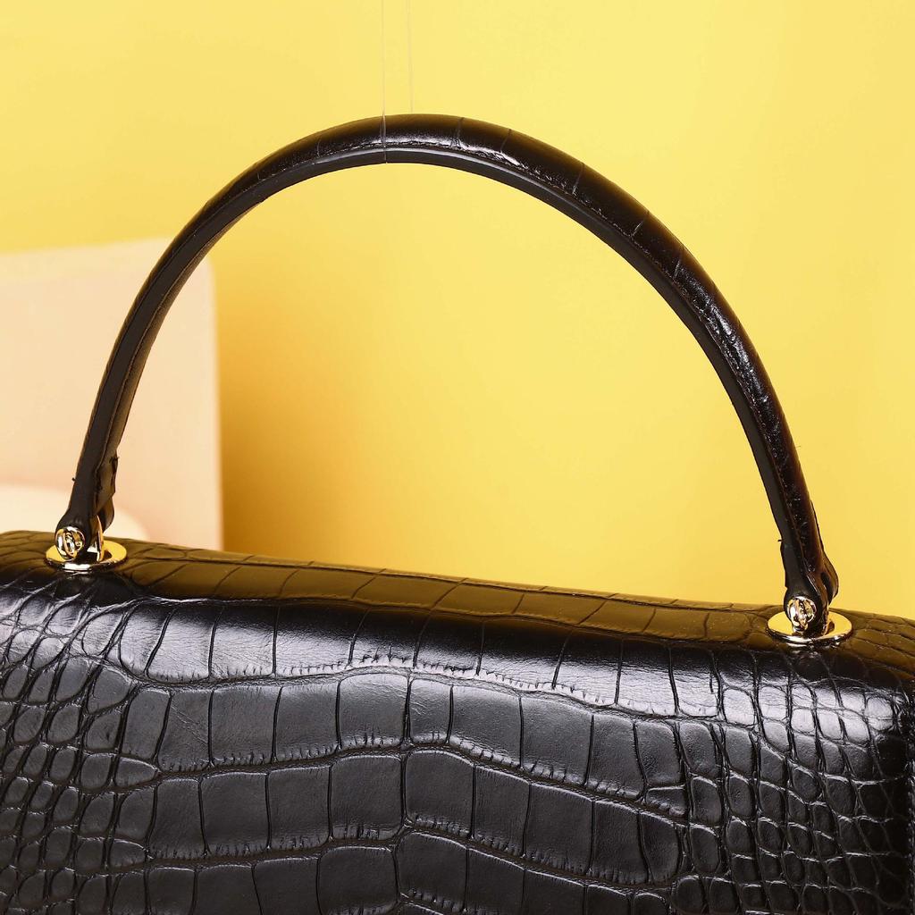 2025 New Brand Fashionable Small Square Shiny Crocodile Pattern Crossbody Handbag with Snake Head Design for Women