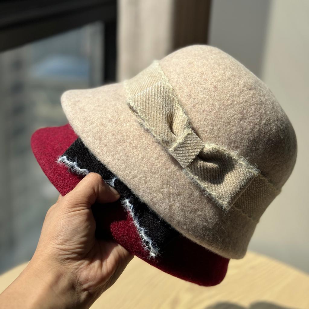 Neuer, kleiner, duftender Fischerhut im französischen Stil für Damen in Herbst und Winter, Hepburn-Stil, lockiger Topfhut, elegantes goldenes Geschenk.