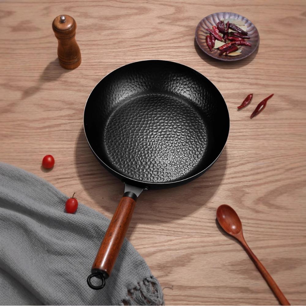 Wooden Handle Hammered Iron Wok Uncoated Cooking Pot Durable Hammered Frying Pan Breakfast