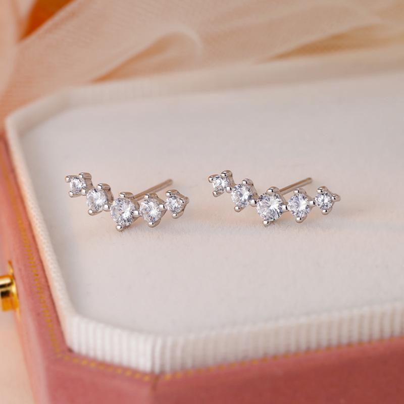 Diamond Stud Earrings for Women's Light Luxury Niche Design Sense, Dongdaemun, South Korea, One-row Zircon Earrings Temperament Celebrity Earrings