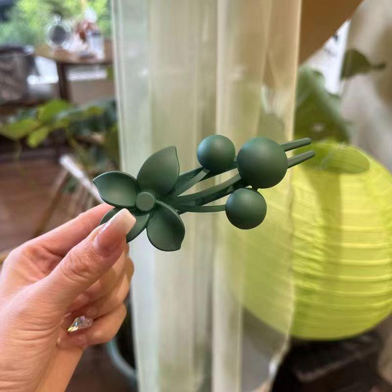 

Flower Fruit Hairpin, Women s High-end Hairstyle Accessory, Ponytail Clip, Duckbill Clip, Fashionable Anti-static Hairpin зелений
