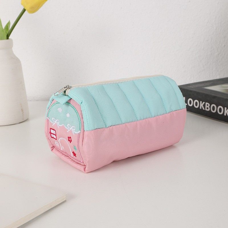 

Небольшой пенал в форме домика, стильный, симпатичный и свежий, вместительная сумка для хранения канцелярских принадлежностей с вышивкой розовый