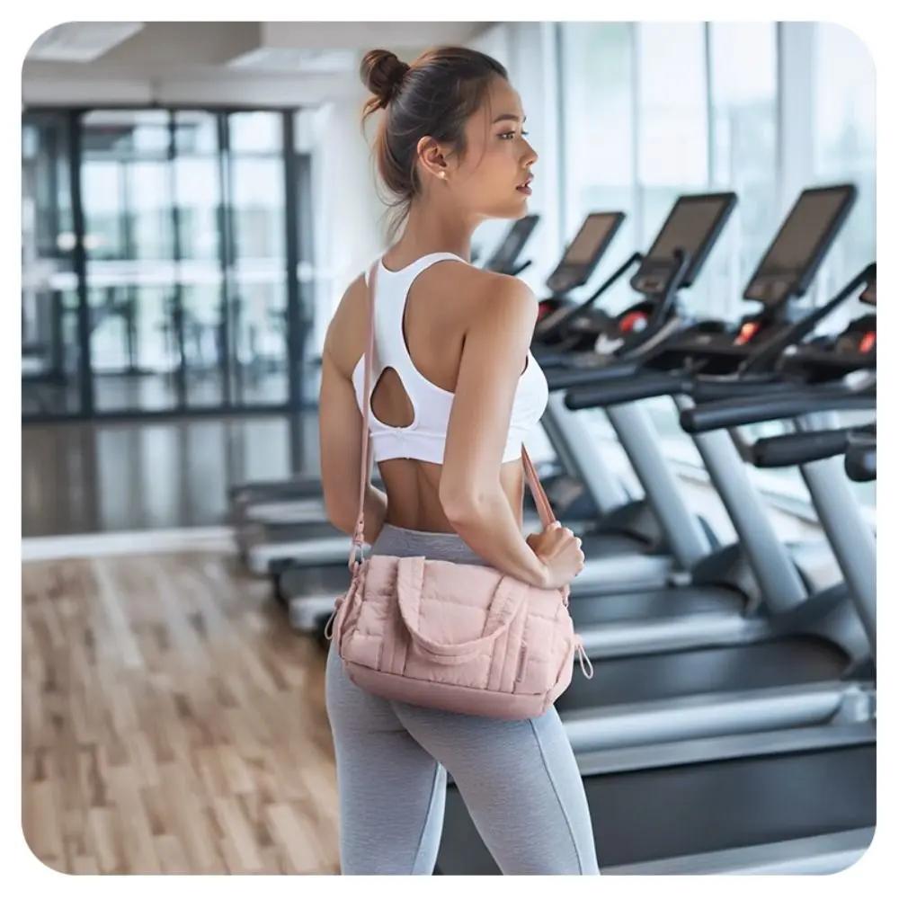 Large Capacity Crossbody Bag Dry and Wet Separation Mini Handbag Lightweight Fitness Bag for Leisure Travel Sport Daily Commutes