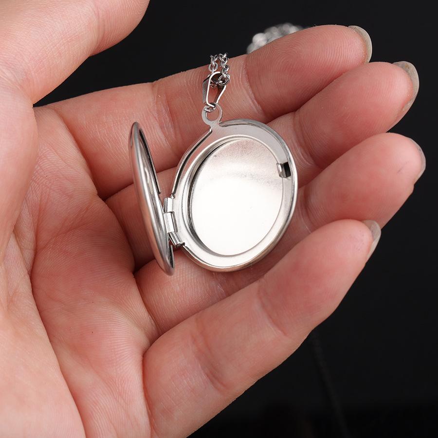 316L Mirror Stainless Steel Glossy Round Photo Box Necklace Photo Geometric Photo Box Necklace 45CM Female