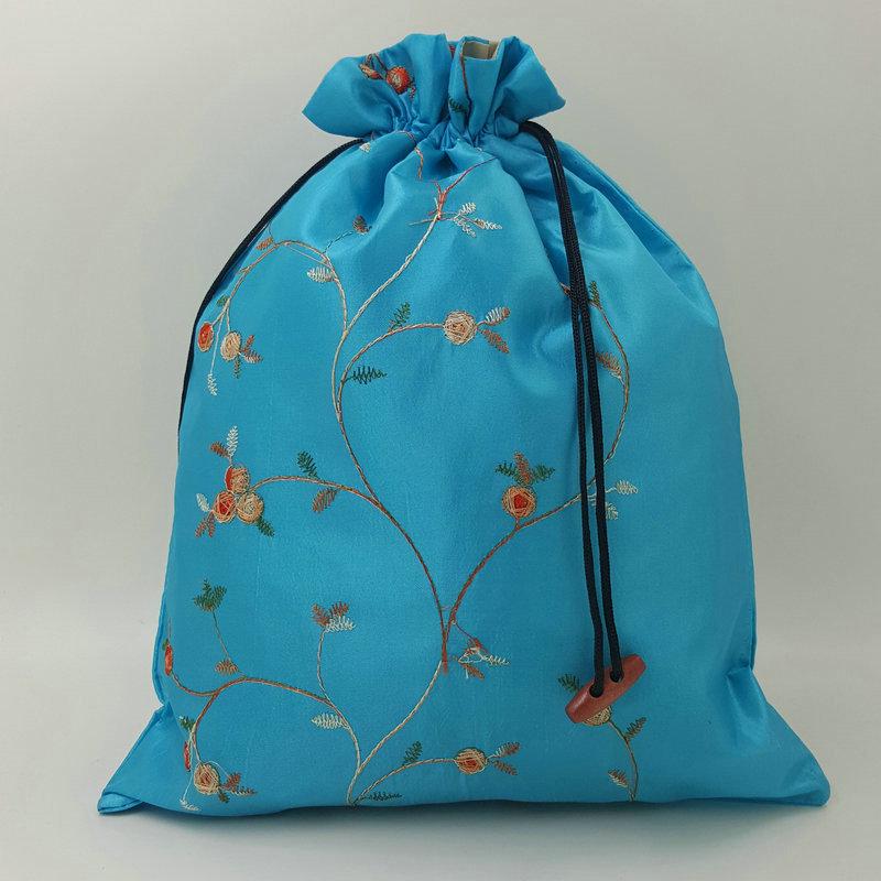Embroidered Drawstring Cloth Bag - Chinese Classical Gauze Pouch for Clothing & Sachets