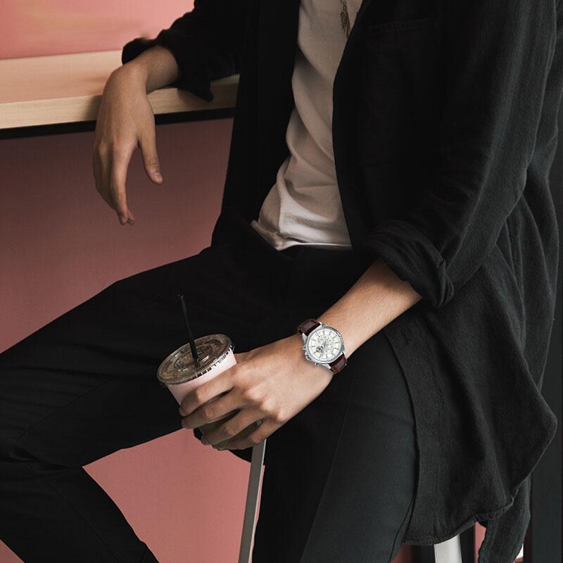 Casio EDIFICE Vertical Three-eye Artificial Sapphire Mirror Waterproof Business Quartz Movement Leather Strap Japanese and Korean EFB-509L-7AVUPR