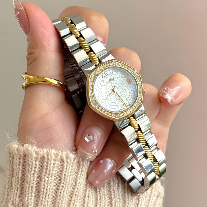 Elegant Womens Quartz Watch 28mm Stainless Steel Band With Crystal Accents Fashion Round Dial Butterfly Clasp 2026 New Arrival