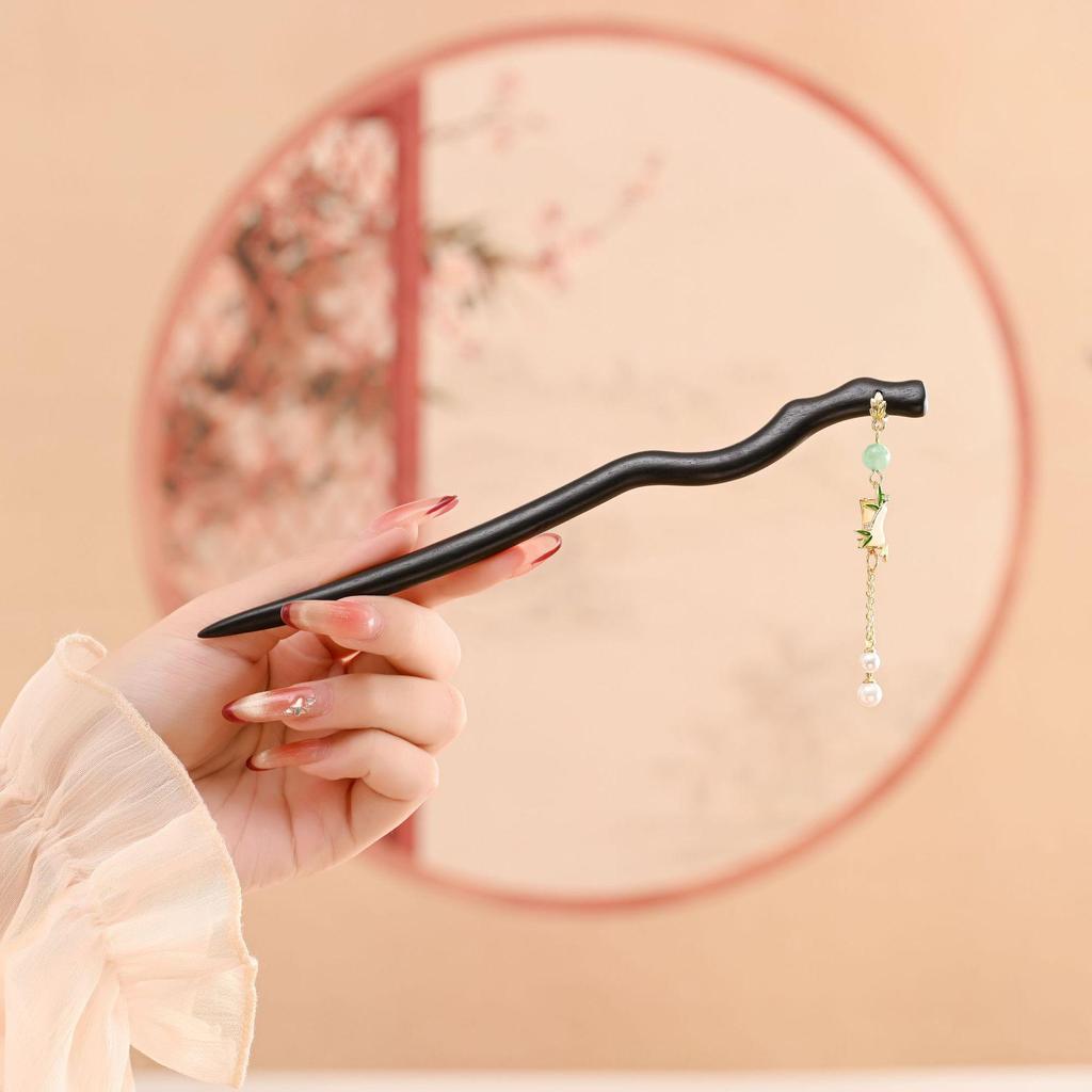 Ancient Style Black Sandalwood Tassel Hairpin for Qipao & Hanfu