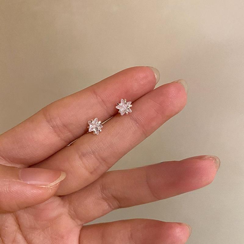 

S925 silver needle zircon star stud earrings sleep free to pick ear hole earrings small exquisite earrings tide