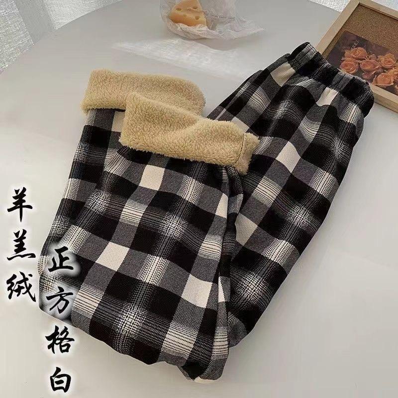 Black and white plaid pants women's autumn and winter new lamb wool wide-leg pants high waist straight Korean version of student casual pants