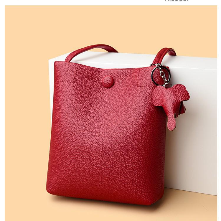 2025 Women's Minimalist Soft Leather Crossbody Backpack - Lightweight and Versatile Phone Bag