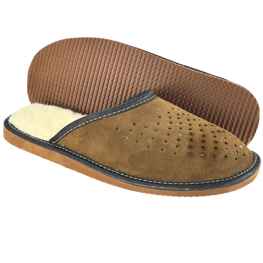 Brown men's insulated slippers. Comfortable men's house slippers 42