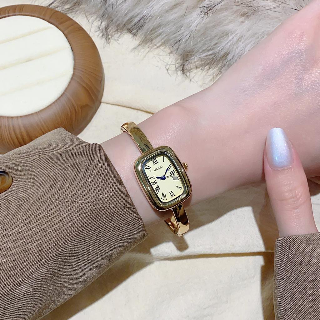 Classic Square Dial Watches For Women Creative Fashion Women Dress Wristwatch Gold Bangle Bracelet Ladies Quartz Watch Clock