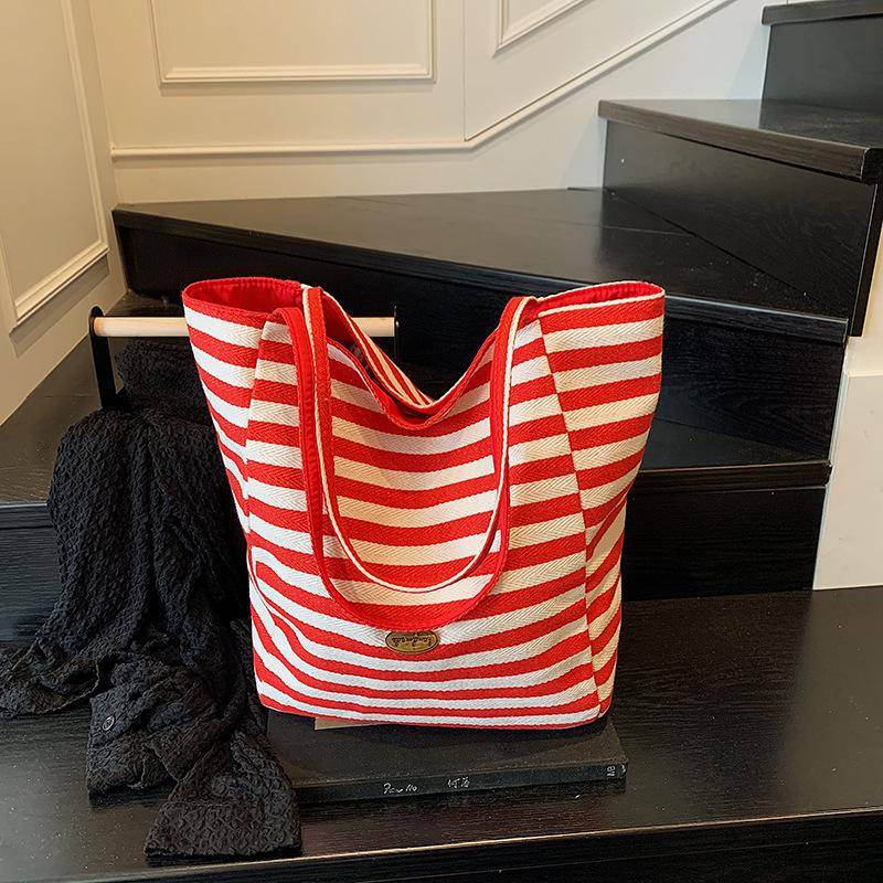 Lazy wind striped canvas bag women's 2025 new commuter double-sided tote bag red fashion casual shoulder bag