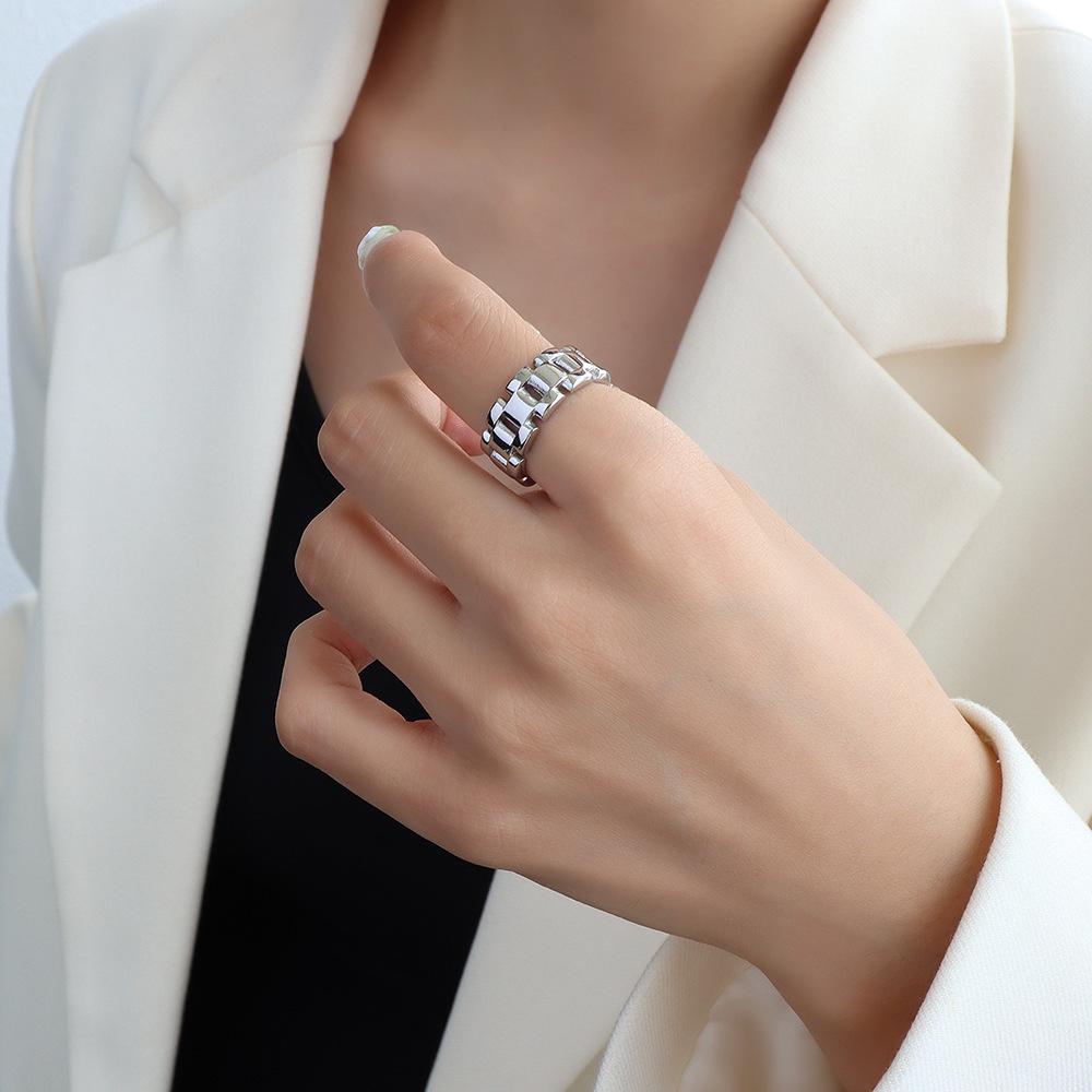 European and American Cross-Border Punk Ring: 18K Gold Plated, Titanium Steel, Exaggerated Style for Women Size 7