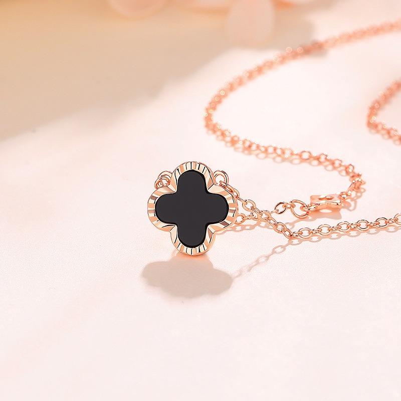 Women Fashion Four Leaf Clover Inlaid Zircon Pendant Clavicle Chain Necklace