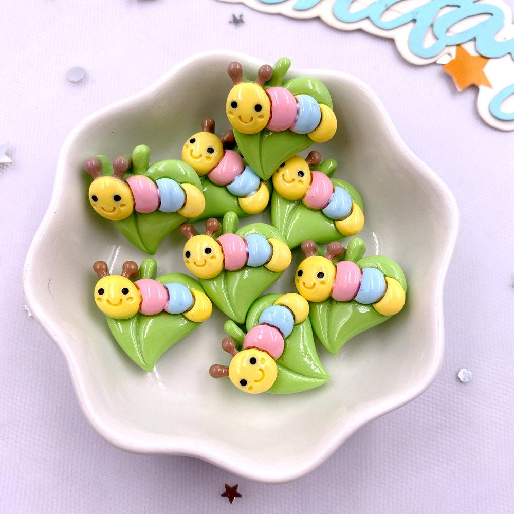 14pcs Colorful Resin Cartoon Caterpillar Bee Grasshopper Butterfly Beetle Flatback Stone Figurines Scrapbook Craft DIY Bow Decor