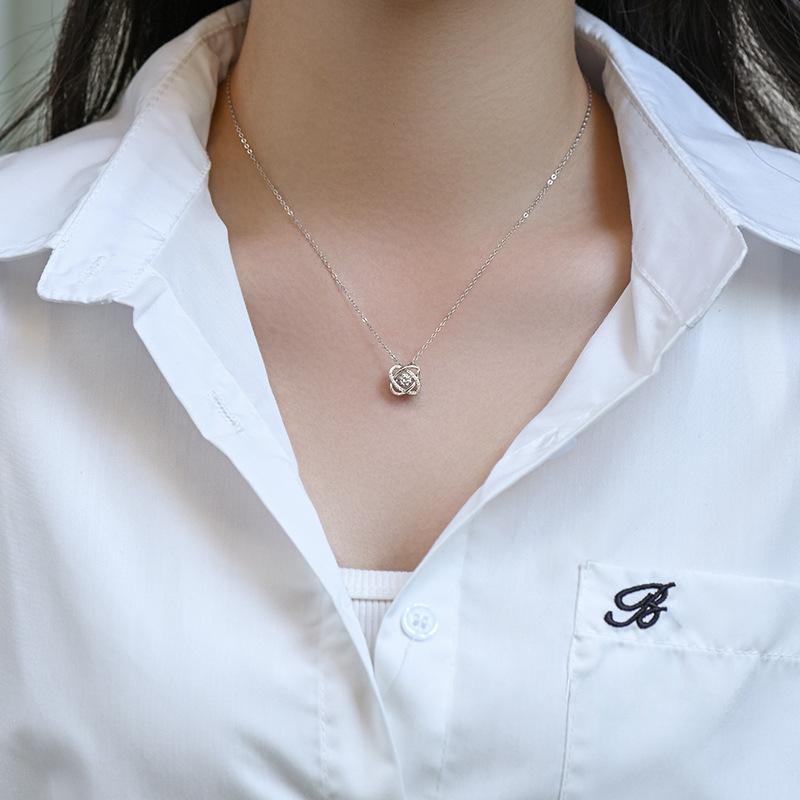 Diamond Necklace, Women's Light Luxury, High-end Sense, Fashionable and Exquisite, Niche Design Sense