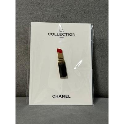 Used Lipstick Design Brooch
