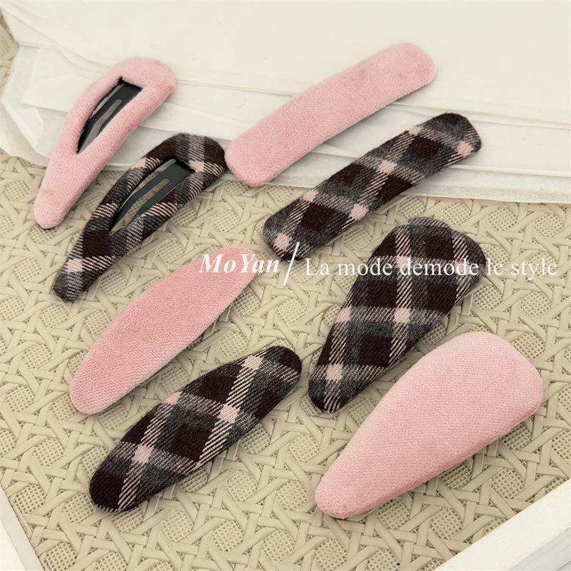 Retro and Simple Fabric Hair Clips for Elegant Side-parted Hair, Side-byside Hair Clips, Versatile Hair Accessories
