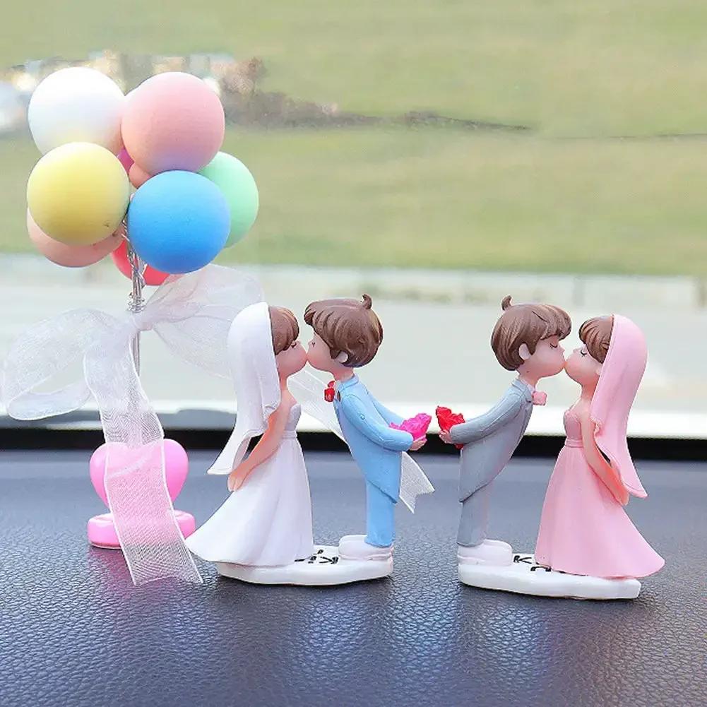 Cartoon Koppels Auto Ornament Model Bruidspaar Figuur Auto Middenconsole Ballon Decoratie Auto Interieur Dashboard Cadeaus
