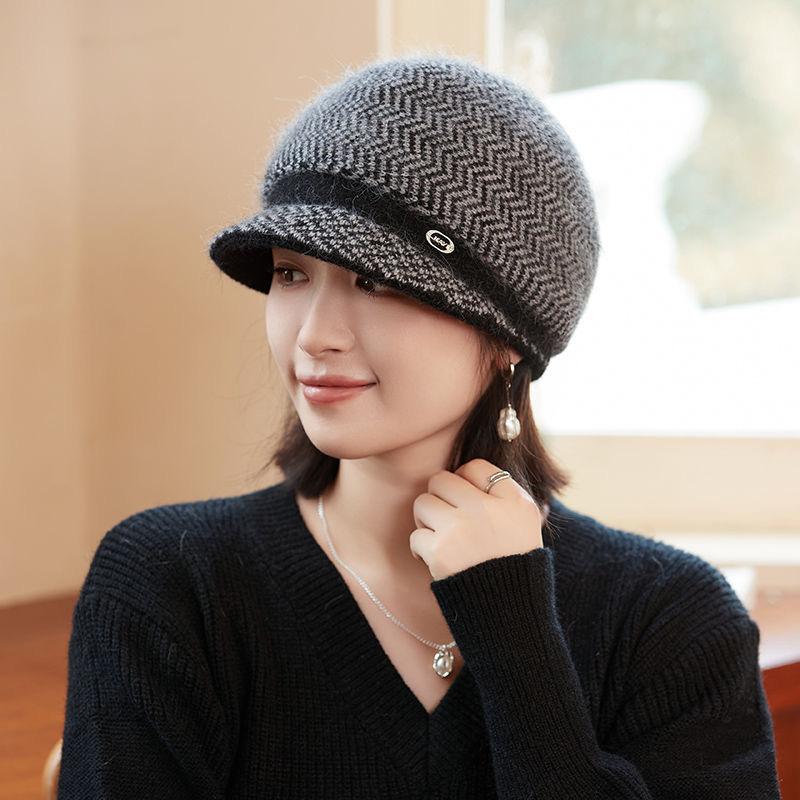 

Зимняя шерстяная шапка с утолщенным утиным язычком, теплая шапка в западном стиле для пожилых людей среднего возраста, вязаная холодная шапка для женщин One size чёрный