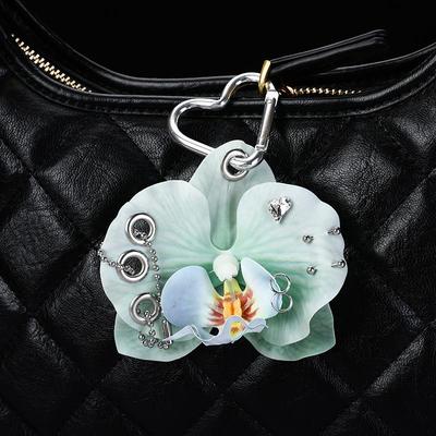 Creative Simulation Flower Pendant Keychain Exquisite Phalaenopsis Heart-Shaped Hook Keychain  Backpack Decor Accessories