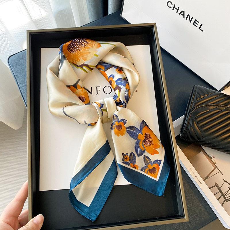 70 cm Beržų Miško Šilko Mišinio Šalikas: Moteriška pavasario/vasaros kvadratinė skarelė aliejinės tapybos stiliumi