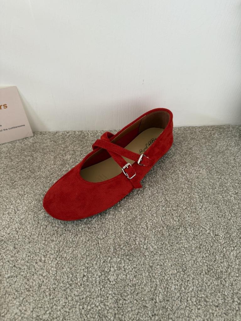 French gentle wind cross Mary Jane shoes with skirt 2025 red single shoes temperament light mouth soft sole grandma shoes
