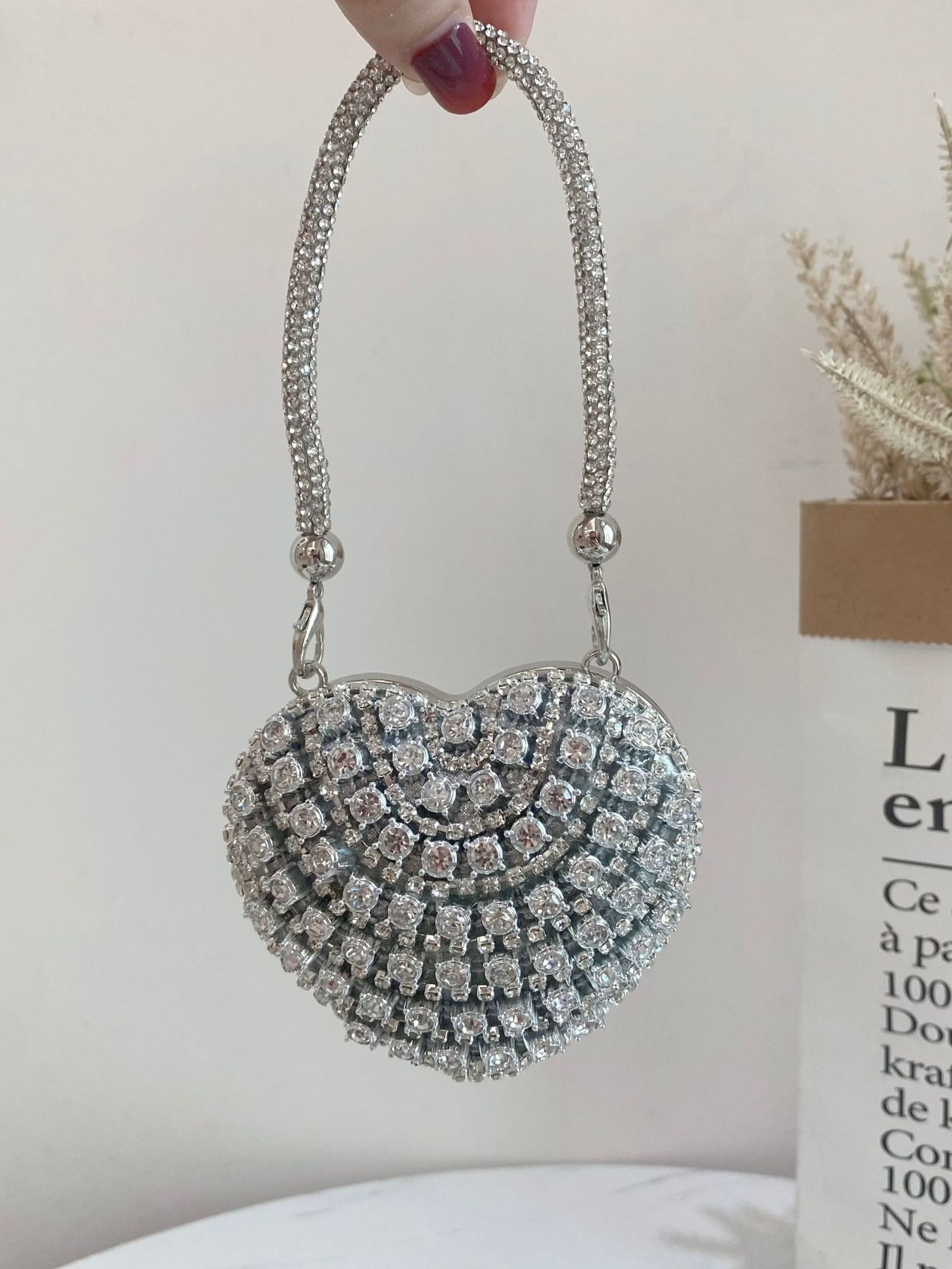 

Small Heart-Shaped Rhinestones Evening Bag with Chain for Women Handbag Rhinestones Clutch Purse Crossbody Shoulder Bags срібний