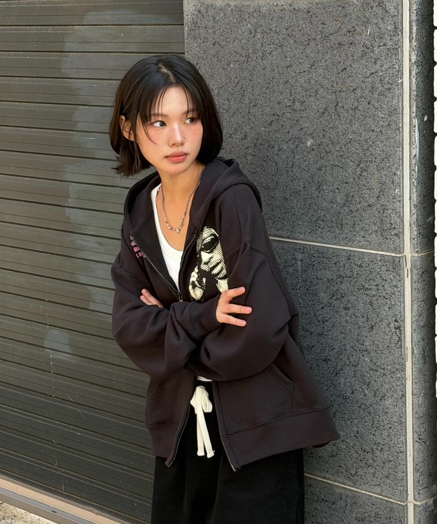 Amou Hotline Hoodie Zip-Up Black
