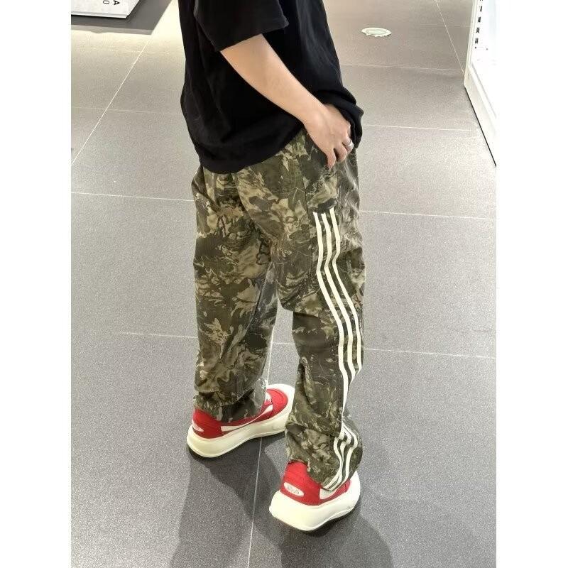 

Men s Trendy American Retro Camouflage Overalls - Three-bar Distressed Style, High Street, Straight Flared Slim-Fit. 2XL камуфляжний/зелений