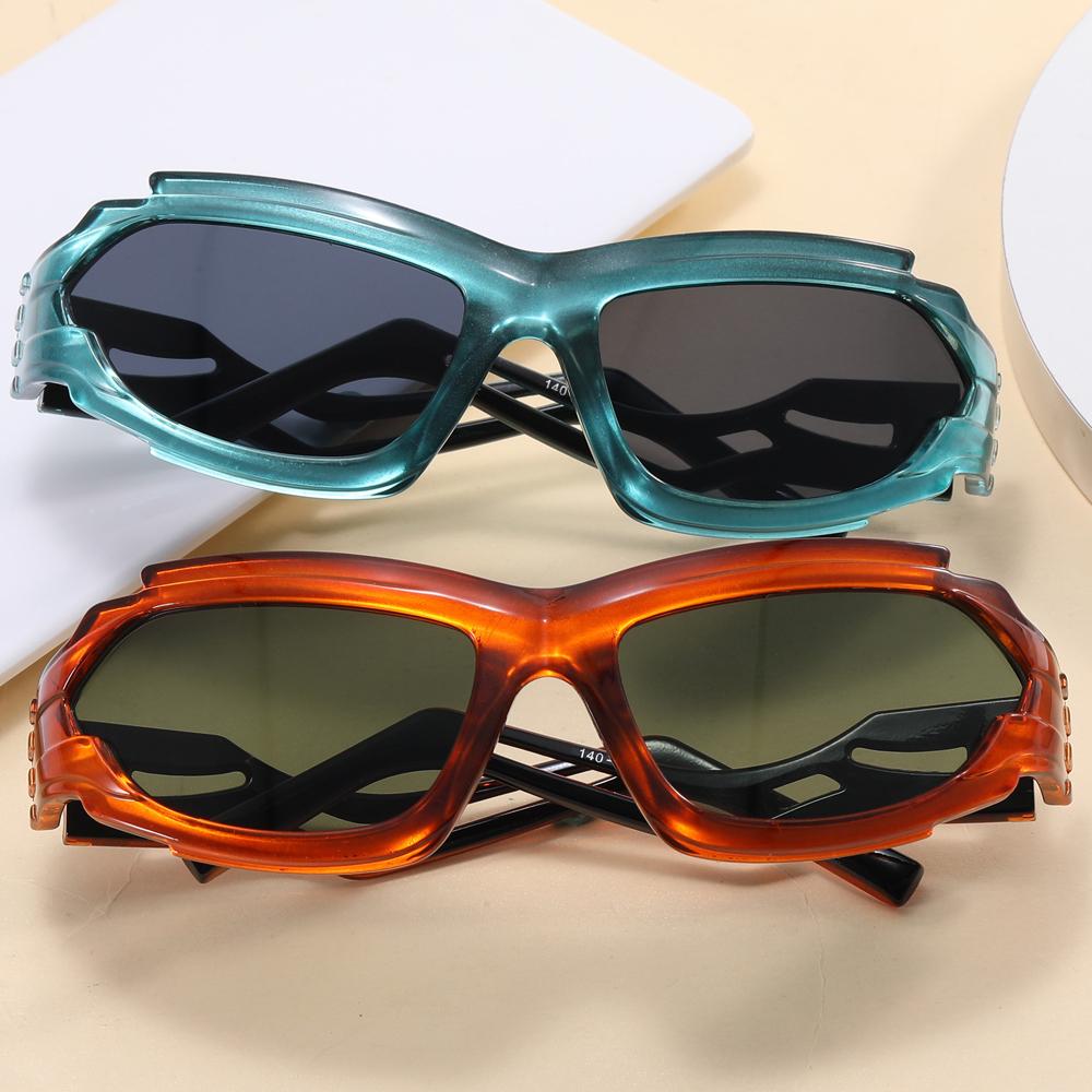Superhot Eyewear 11417 Fashion 2023 Irregular Steampunk Shades Sporty Y2K Sunglasses