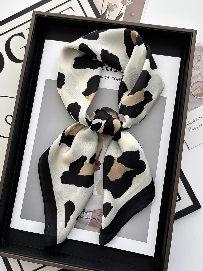 New Luxury 70X70Cm Shawls Floral Stripe Print Scarf Headcloth Small Fashion Silk Scarves Bandanna Foulard Hijab