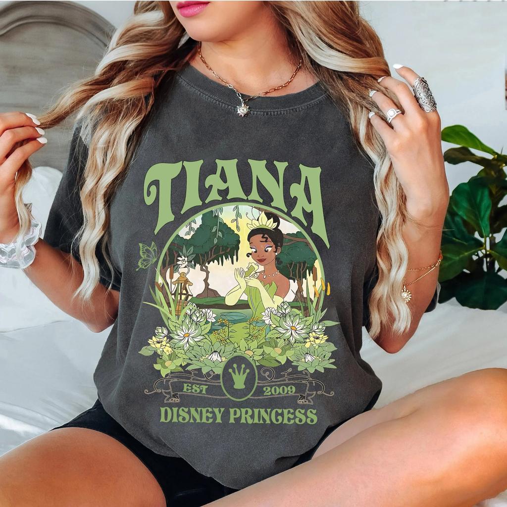 Tiana Princess Portrait Shirt Vintage Princess and The Frog Tianas Bayou Adventure TShirt land Family Trip