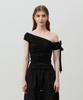 Alikim Ria One-Shoulder Shirring Top / Black