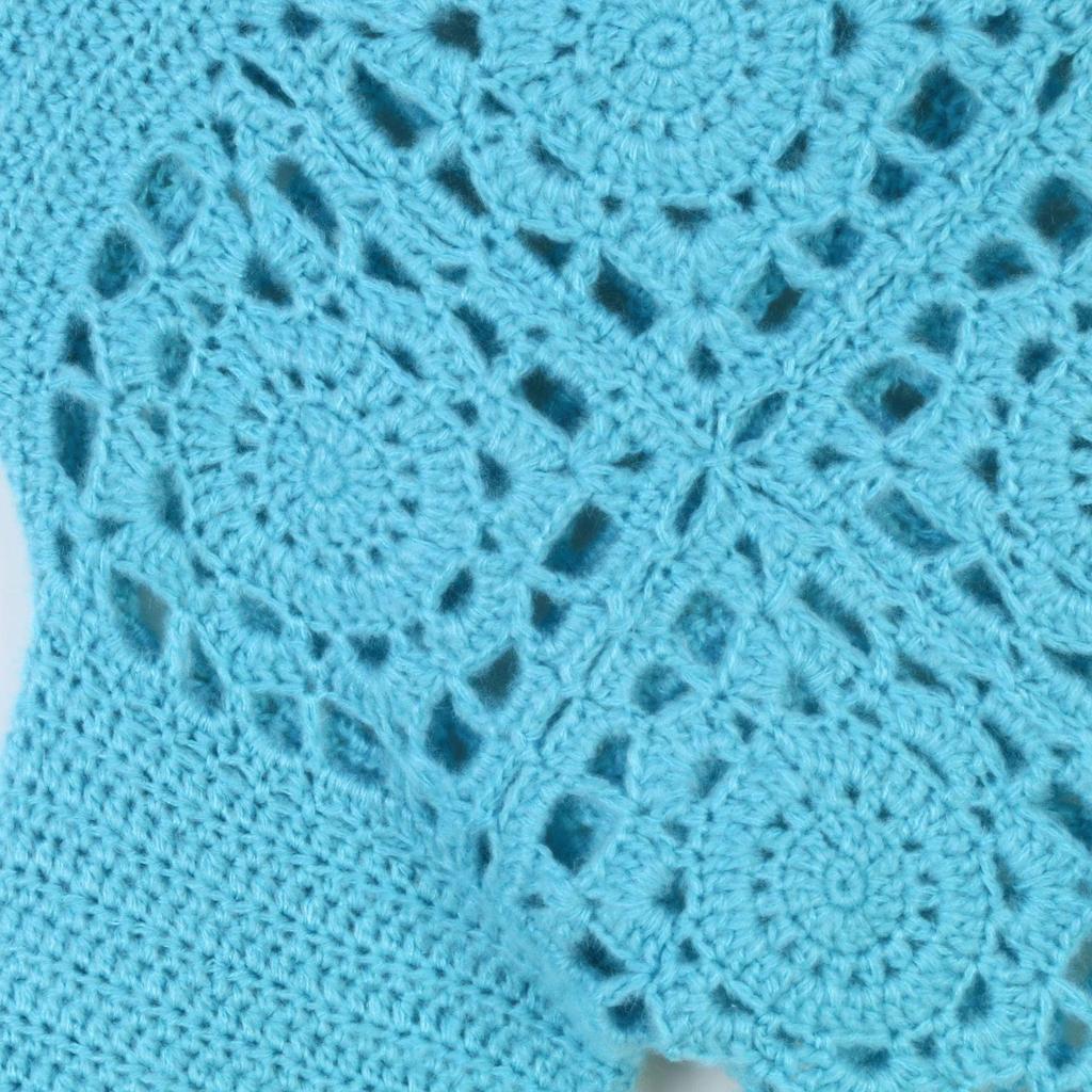 Korean Style Chunky Knit Cardigan with French Crochet Lace and Floral Design - Women's Round Neck Sweater