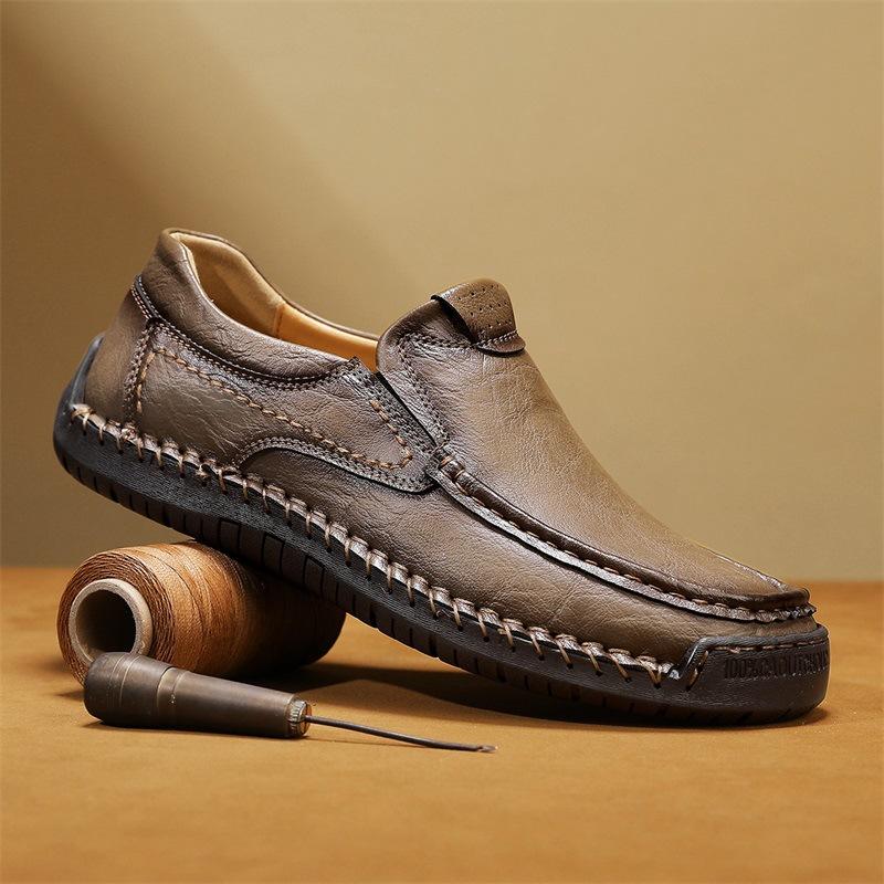 2025 New Product Hand-stitched Soft-soled Men's Shoes Popular Casual Shoes Men's Leather Shoes Flat-soled Large-size Loafers