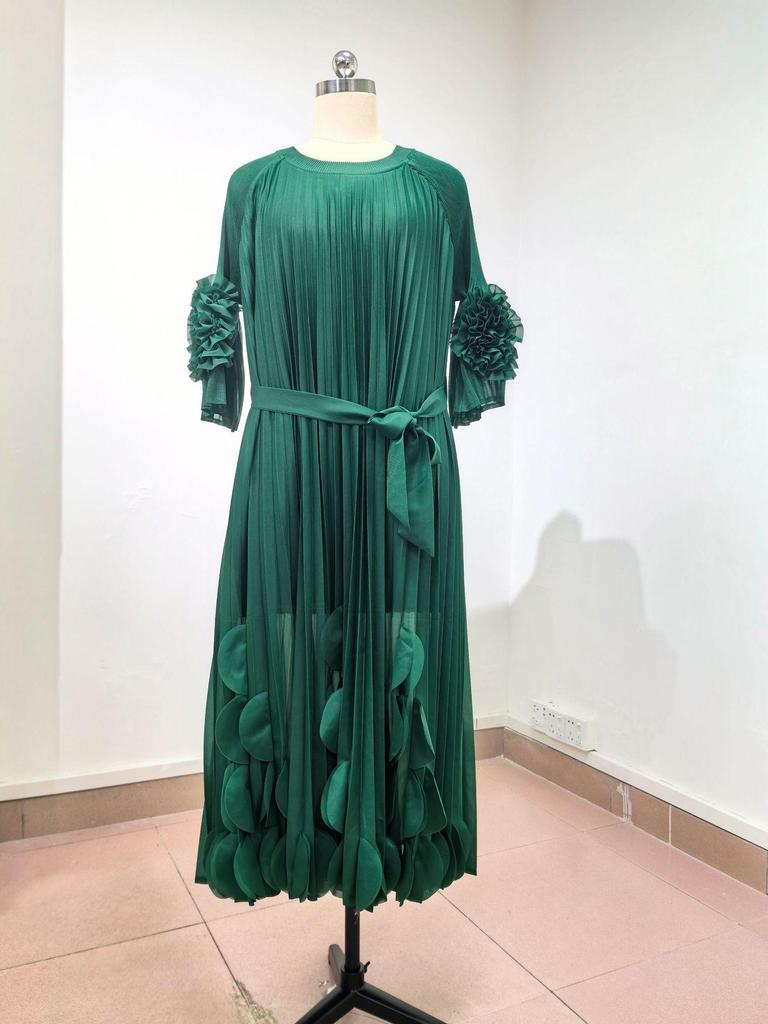 European & African Plus Size Floral Trumpet Sleeve Pleated Maxi Dress