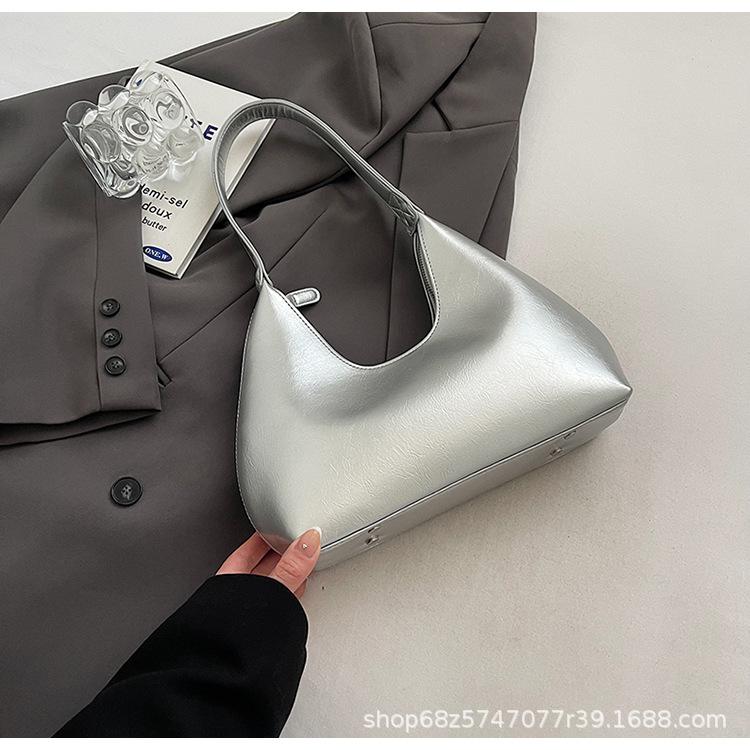 

This year s popular early spring new fashionable foreign underarm bag, macaron color sweet shoulder bag, trendy handbag серебряный