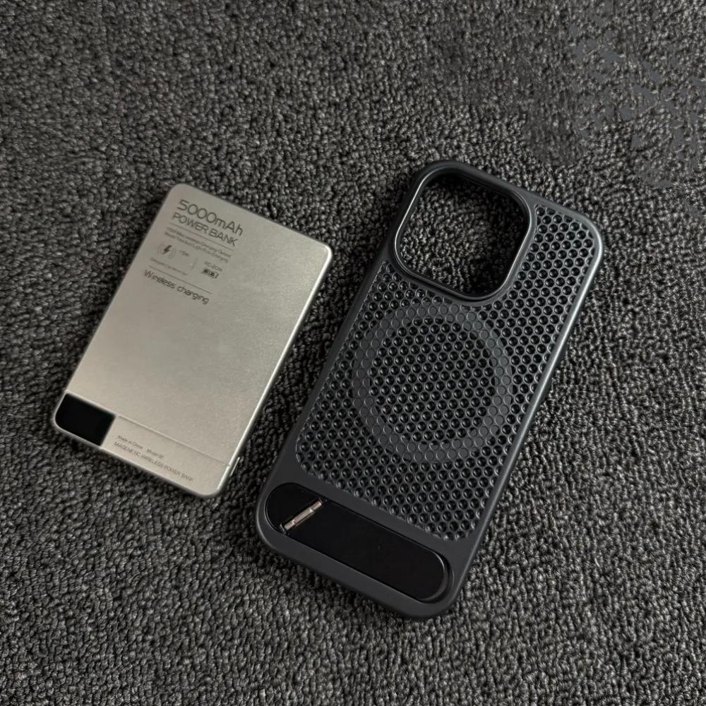 Applicable To IPhone16promax Invisible Bracket Magnetic Suction Apple 15 Honeycomb Mesh Cooling Creative Mobile Phone Case 14