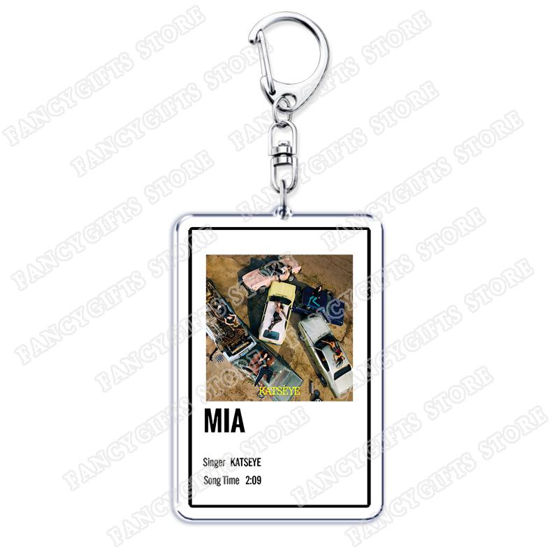 Hot Kpop Girl Band Music Keychains for Women Accessories Bag Manon Lara Sophia Yoonchae Megan Daniela Keying Jewelry Fans Gifts