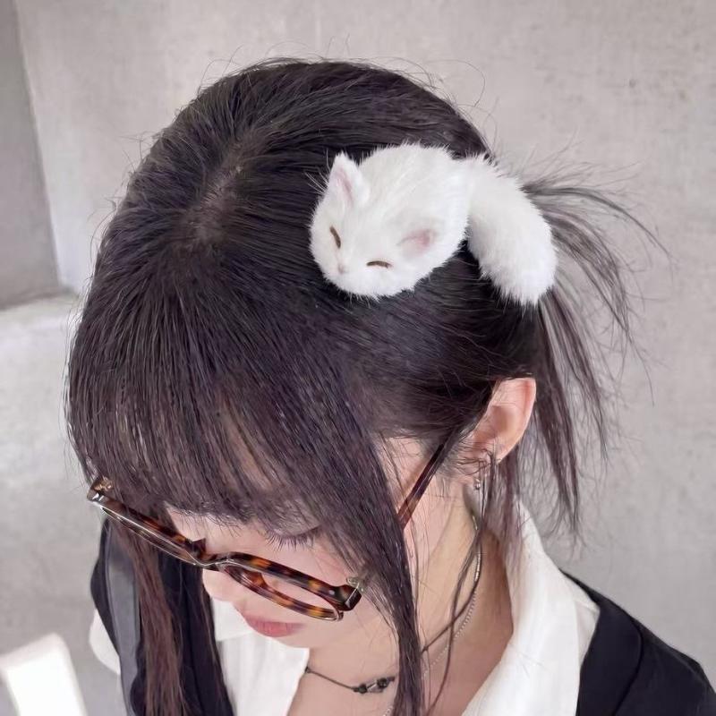 Plush Animal Design Hair Clips Fluffy Soft Bobby Pins Cute Headwear for Students School Daily Wear Hair Decoration