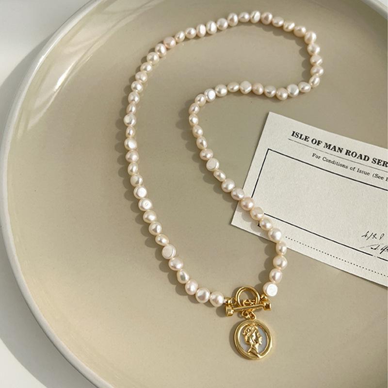 Small Particle Baroque Special-Shaped Freshwater Pearl Necklace French Retro Fritillary Pendant Beauty Head Ot Buckle Collarbone Chain
