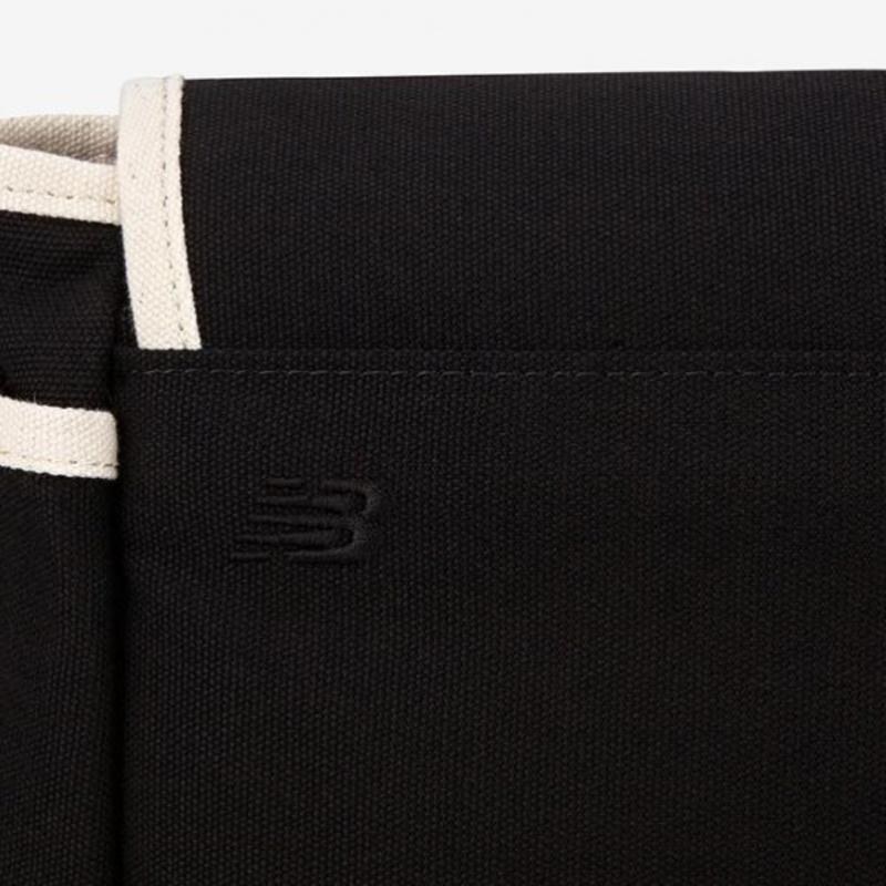 New Balance Essential Canvas String Crossbag Black Half Club Store Version Nbgc2